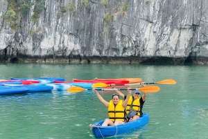 Halong Bay: dagtour - zwemmen, kajakken, grot en maaltijd