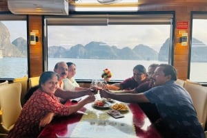 Halong Bay: dagtour - zwemmen, kajakken, grot en maaltijd