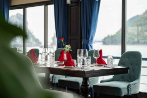 Ha Long Bay: Luksuscruise 2-dagers med alle aktiviteter og guide