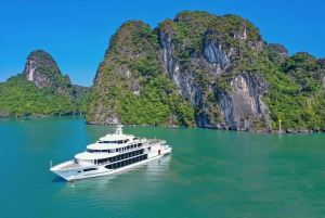 Cruzeiro de luxo na Baía de Ha Long: Ilhas, grutas e almoço local