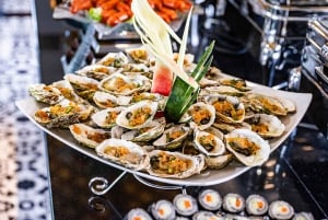 Baia di Ha Long: Crociera di lusso di un giorno, grotte, kayak e pranzo a buffet