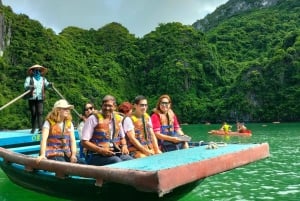 Baia di Ha Long: Crociera di lusso di un giorno, grotte, kayak e pranzo a buffet