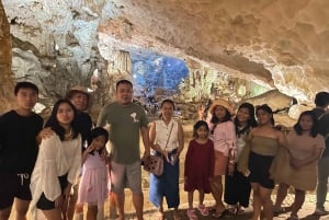 From Hanoi: Ha Long Bay Luxury Day Cruise with Food & Kayak