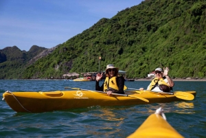 Ha Long & Lan Ha Bays: 2-dages krydstogt med måltider og kajaksejlads