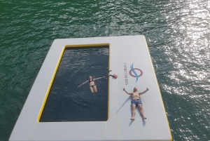 Ha Long & Lan Ha Bays: 2-dages krydstogt med måltider og kajaksejlads