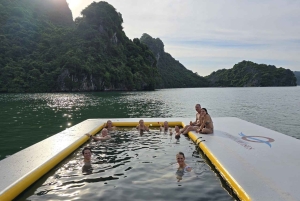 Ha Long & Lan Ha Bays: 2-dages krydstogt med måltider og kajaksejlads