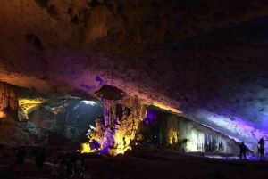 Hanoi: Ha Long Bay 1 dag/kleine groep en lunch