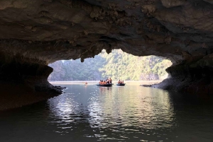 Hanoi: Ha Long Bay 1 dag/kleine groep en lunch