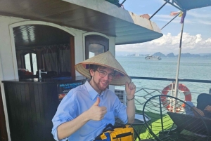 Hanoi: Ha Long Bay 1 dag/kleine groep en lunch
