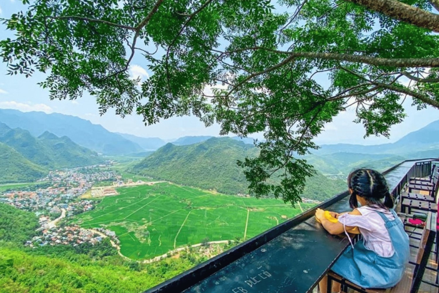Ha Noi - Mai Chau - Pu Luong 2 dages 1-dags guidet tur