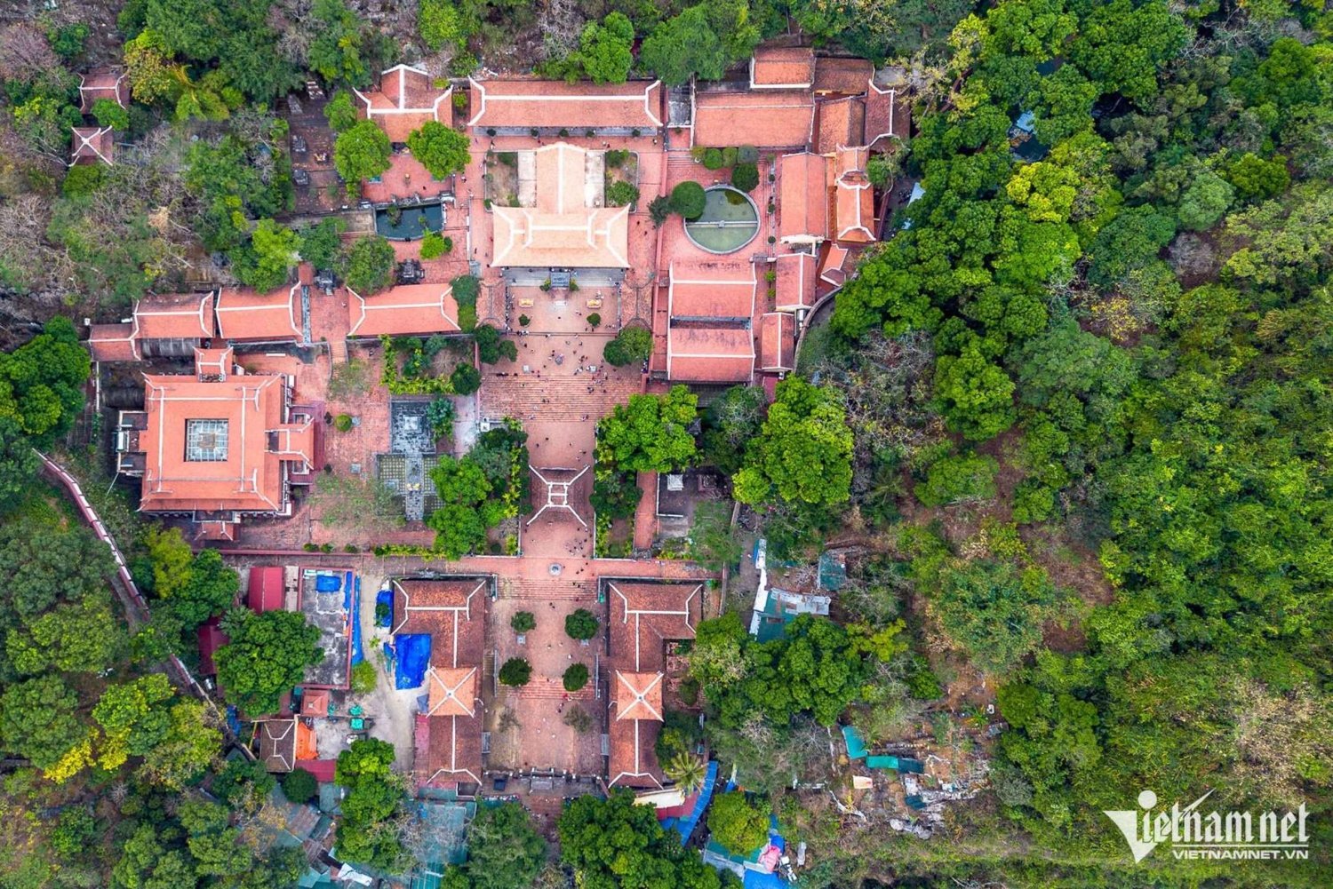 Ha Noi: Perfume Pagoda & Incense Village & Lunch SMALL GROUP