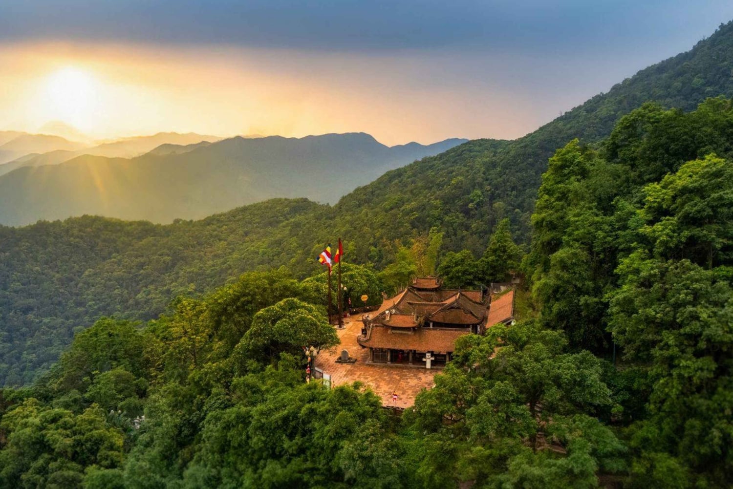 Ha Noi: Yen Tu Mountain - UNESCO Cultural Heritage Day Tour