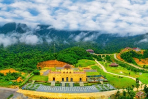 Hanoi: Montagna di Yen Tu - Tour giornaliero del patrimonio culturale dell'UNESCO