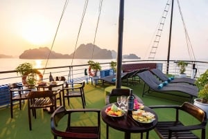 Halong Bay: Day Cruise with Caves, Kayaking & Sunset Party