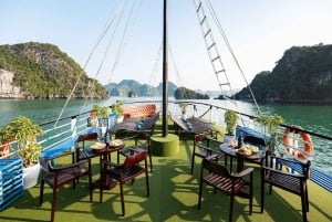 Halong Bay: Day Cruise with Caves, Kayaking & Sunset Party