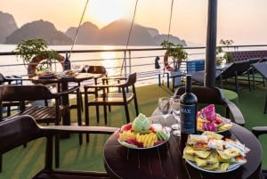 Halong Bay: Day Cruise with Caves, Kayaking & Sunset Party