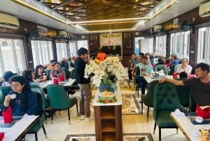 ハノイ発ハロン湾1日ツアー ビュッフェランチ＆アドベンチャー