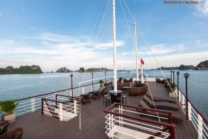 Hanoi: Halongbukta heldagstur med 5-stjerners Diamond Cruise