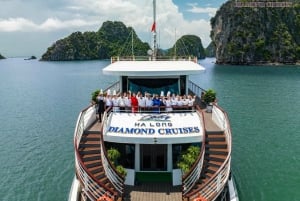 Hanoi: Halongbukta heldagstur med 5-stjerners Diamond Cruise