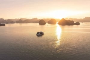 Crucero de Lujo por la Bahía de Halong: Kayak&Natación,Cueva,Fiesta MEJOR VENDIDO