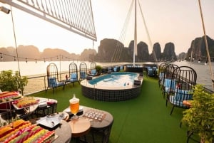 3-daagse cruise van 2 nachten in Ha Long Bay met privébalkon