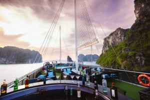 3-daagse cruise van 2 nachten in Ha Long Bay met privébalkon