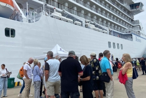 Halongbugten: Privat udflugt til Hanoi med frokost