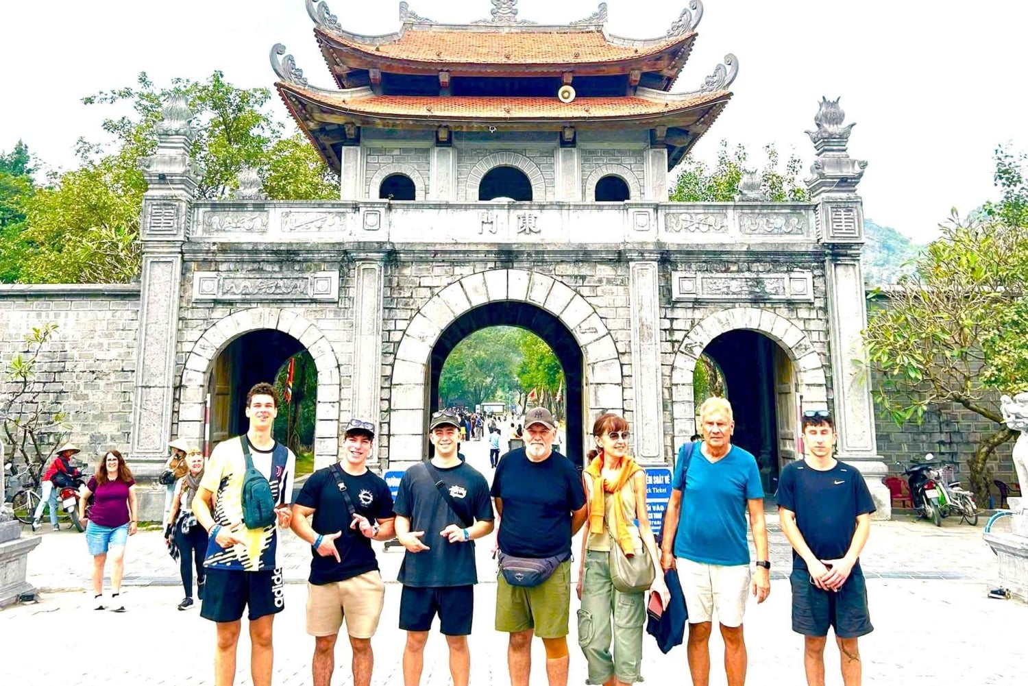 Praktisk Vietnam: Cykling, rafting og landsbyliv