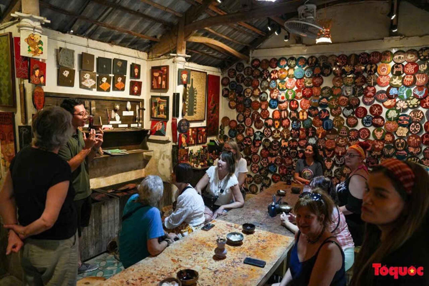 Praktisk vietnamesisk lakklasse i Hanois gamle bydel