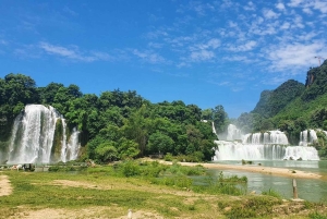 Hanoi: 2-Day Ban Gioc Guided Waterfall & Cave Tour with Food