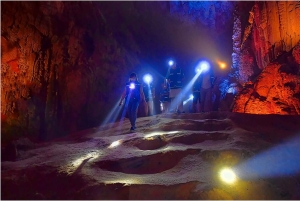 ハノイ：2日間のカオバン冒険ループ（バイクまたは車）
