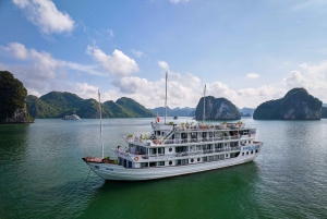 Hanoi: Ylellinen 5 tähden Aspira Cruise parvekkeella ja kylpyammeella