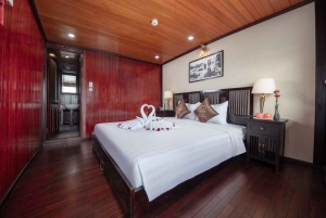 Hanoi: 2-Day Halong Bay Boutique Cruise with Kayaking
