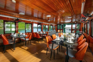 Hanoi: 2-Day Halong Bay Boutique Cruise with Kayaking