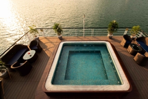 ハノイ：ハロン＆ランハ湾5つ星クルーズ2日間（バルコニー付