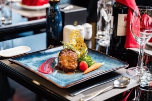 ハノイ：ハロン湾〜ランハ湾 1泊2日クルーズ