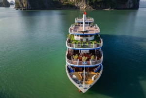 Hanoi: 2-dagers luksuscruise i Bai Tu Long Bay-grotten og kajakkpadling