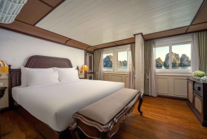 Hanoi: 2-dagers luksuscruise i Bai Tu Long Bay-grotten og kajakkpadling