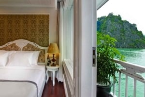 Hanoi: 2-dagars lyxkryssning i Bai Tu Long Bay Cave & kajakpaddling