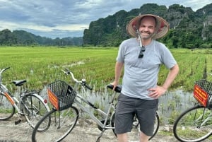 ハノイ：3日間ランハ湾、ニンビン観光、少人数グループ