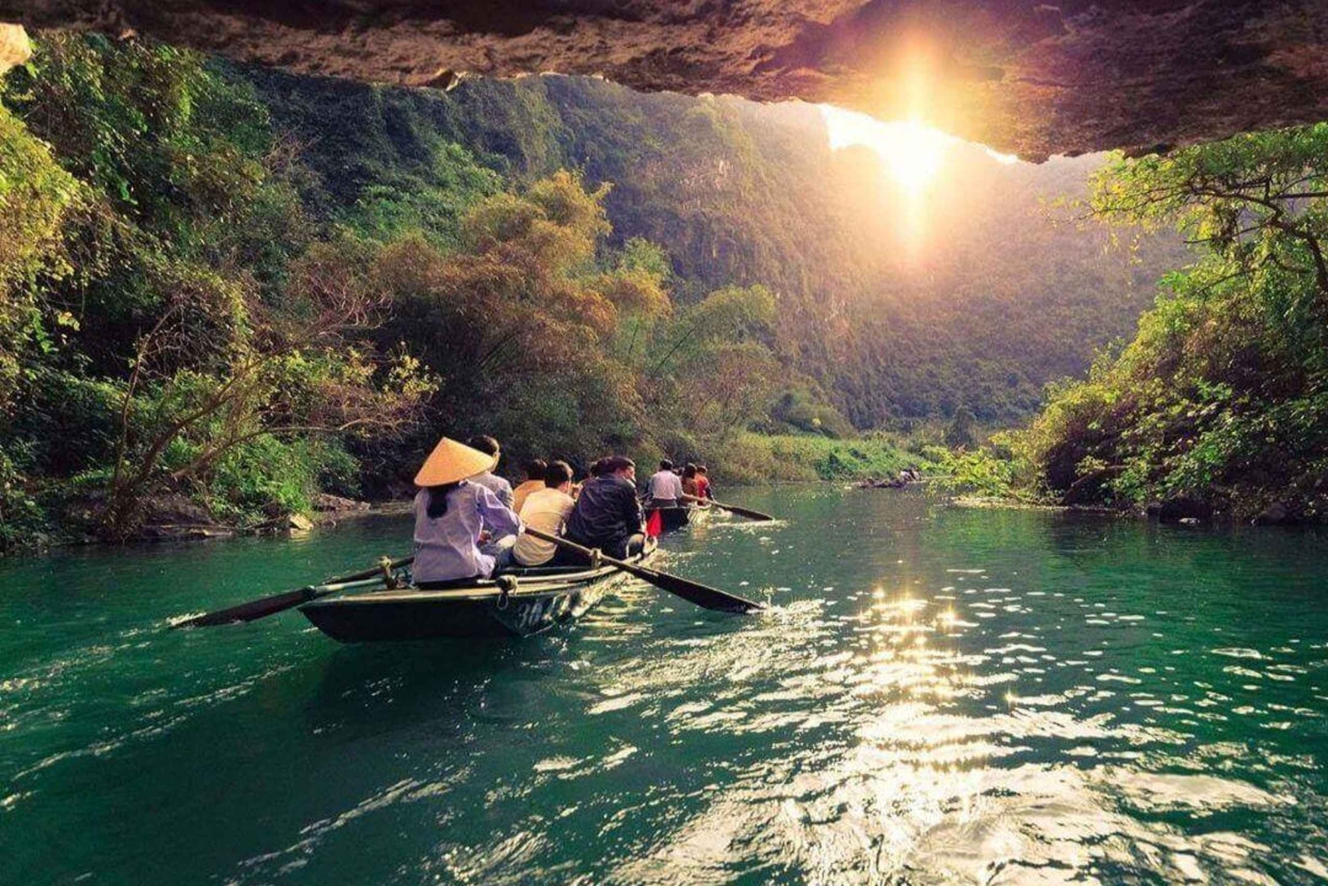 Hanoi: 2-Day Trang An, Bai Dinh & Yen Tu Buddhist Tour