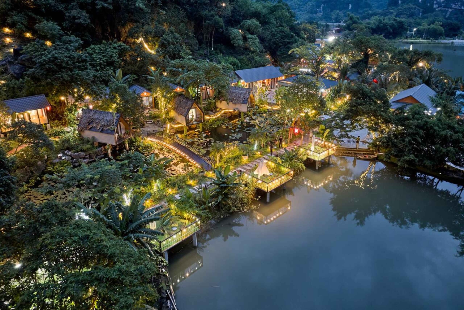 Hanoi: 2D1N Ha Long Bay 4-stjerners cruise med måltider og kajakkpadling