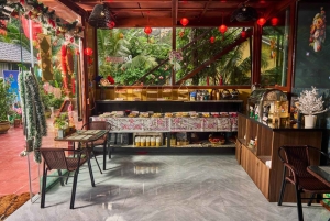 Hanoi: 2D1N Ha Long Bay 4-stjerners cruise med måltider og kajakkpadling