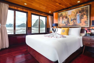 Hanoi: 2 päivää ja 1 yö Ha Longin lahdella Hera Boutique Cruisen kanssa