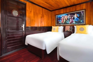 Hanoi: 2 päivää ja 1 yö Ha Longin lahdella Hera Boutique Cruisen kanssa