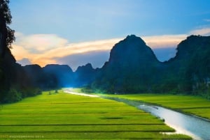 Hanoi: escursione di 3 giorni a Ninh Binh e crociera a 5 stelle nella baia di Ha Long