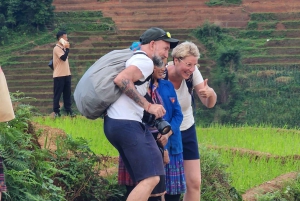 Hanoï : circuit de 3 jours en moto à Mu Cang Chai, randonnée et découverte de la vie locale