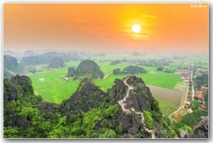 Hanoi: 3-Day Ninh Binh, Ha Long, & Lan Ha Bay Luxury Cruise