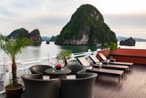 Hanoi: 3 giorni e 2 notti nella baia di Ha Long e nella baia di Lan Ha con Hera Boutique Cruise