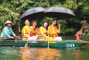 Hanoi: crociera di 3 giorni a Ninh Binh e 5 stelle nella baia di Ha Long con pasti inclusi